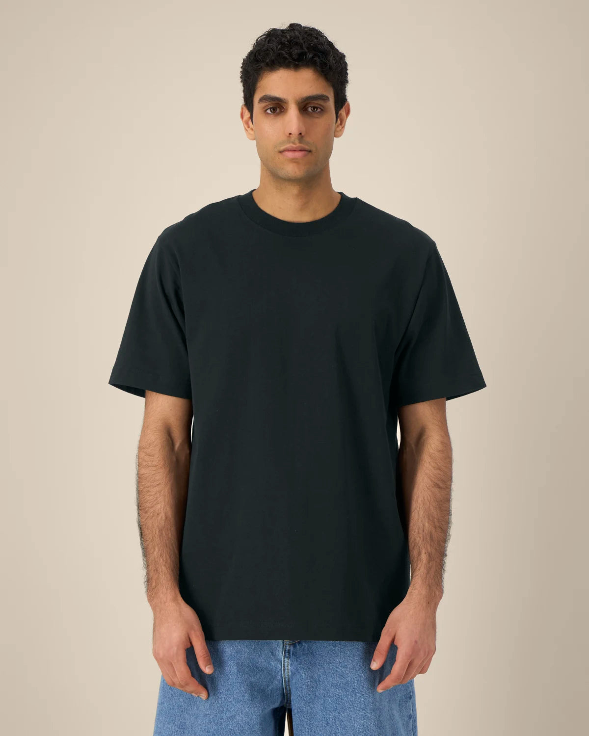 Relaxed Tee, Black, front
